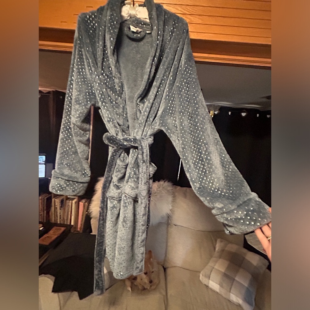 Soft fluffy gray robe-one size fits most